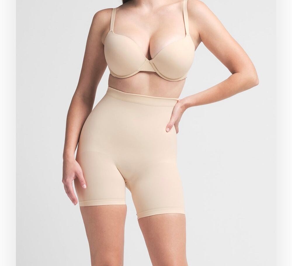 New skims sculpt mid thigh Short XS sand
